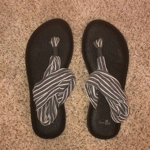 Sanuk yoga sling sandals
